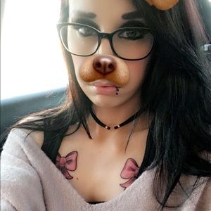 Meet your Posher, Malia